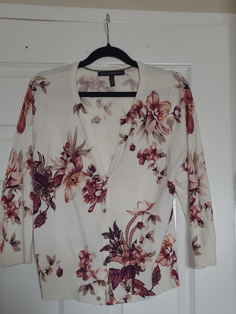 White House Black Market Cream Floral V-Neck Button-Front Blouse